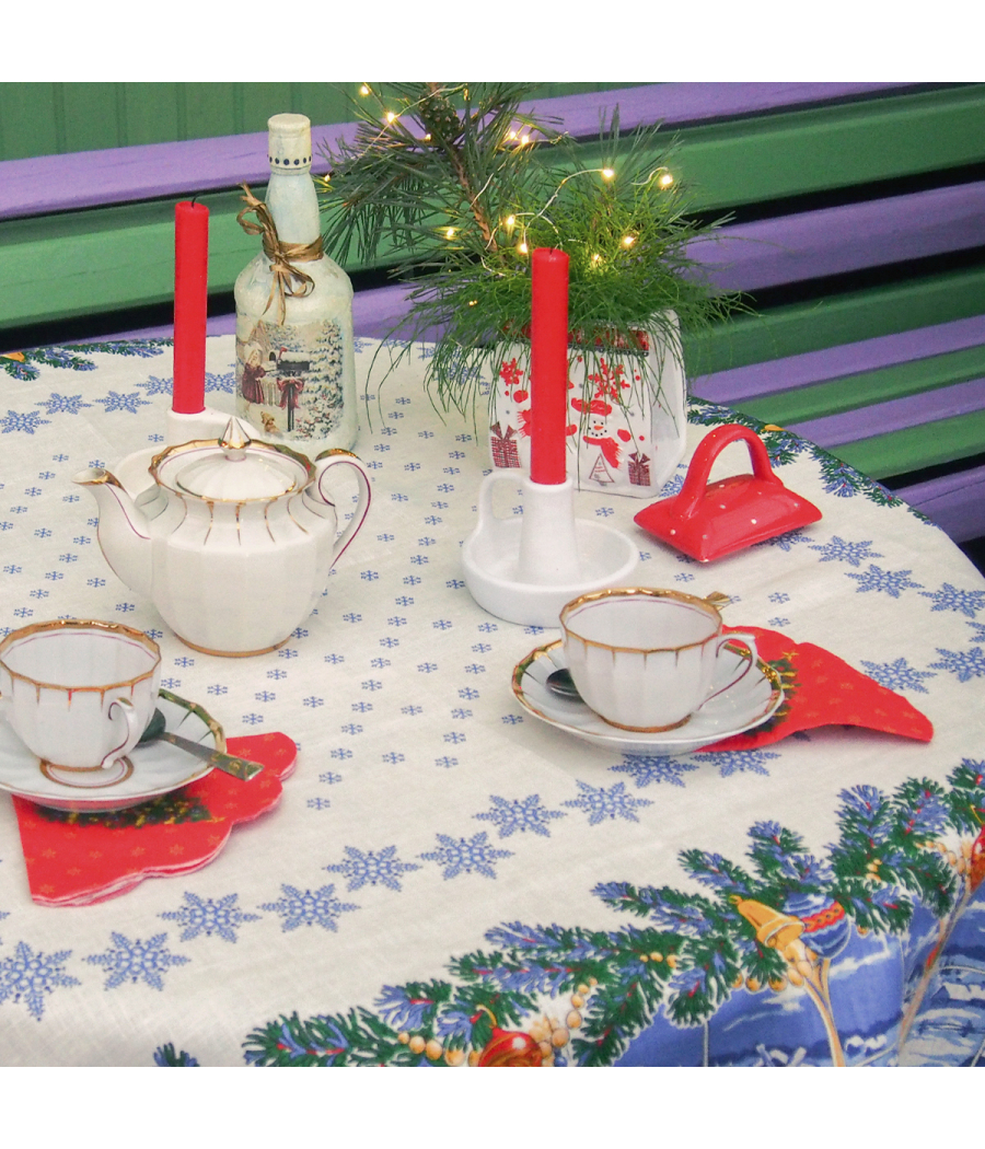 Tablecloth Christmas Tale